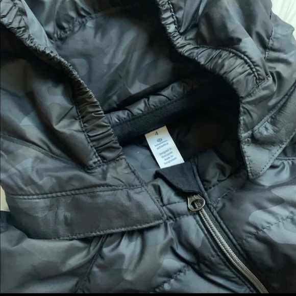 Lululemon Spring Fling Puffy Vest Camo - Picture 3 of 4